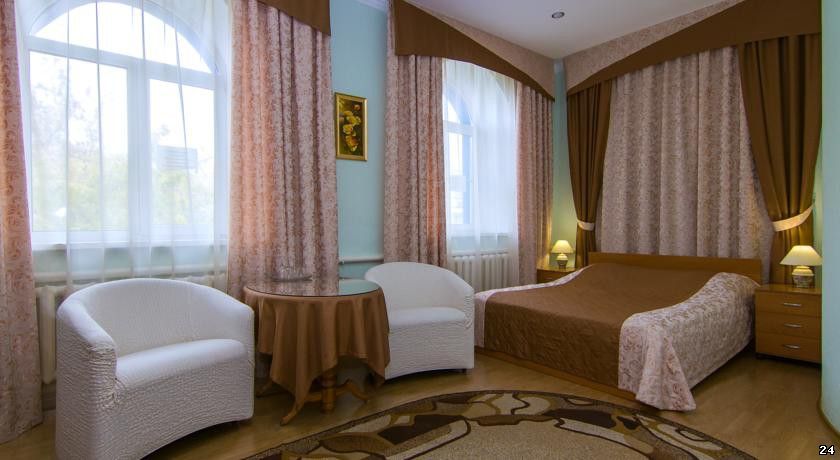 Гостиница Барнаула: особенности оснащения мебелью